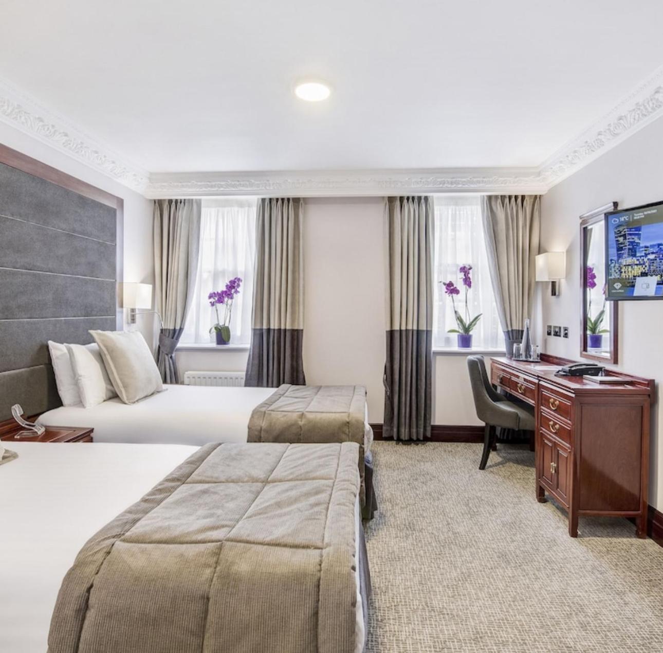 Va-lencia Caro Hotel